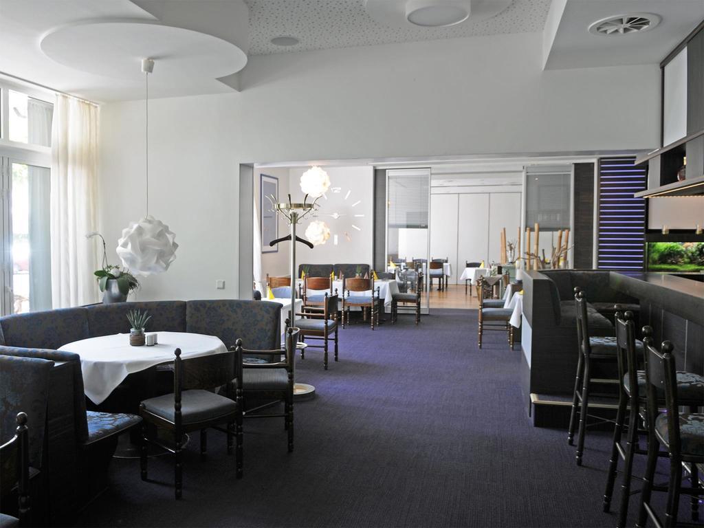 Hotel-Restaurant Thomsen Дельменгорст Екстер'єр фото