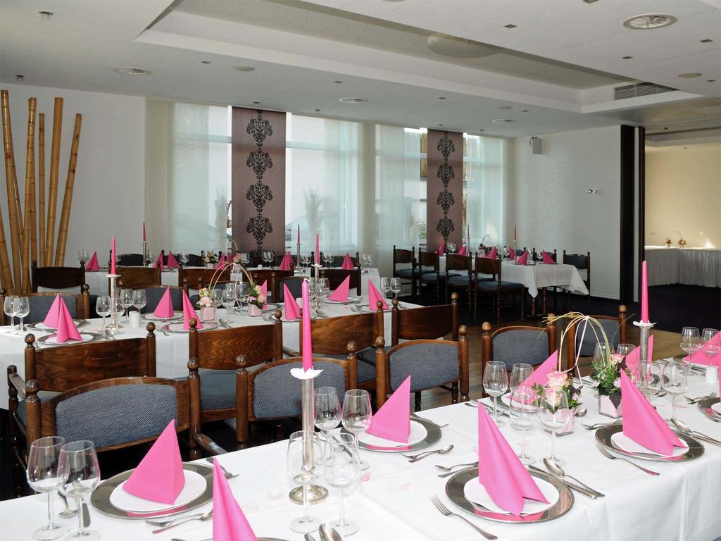 Hotel-Restaurant Thomsen Дельменгорст Екстер'єр фото